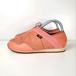 Teva ember moc camp slip on slippers loafers quilted women size 7
